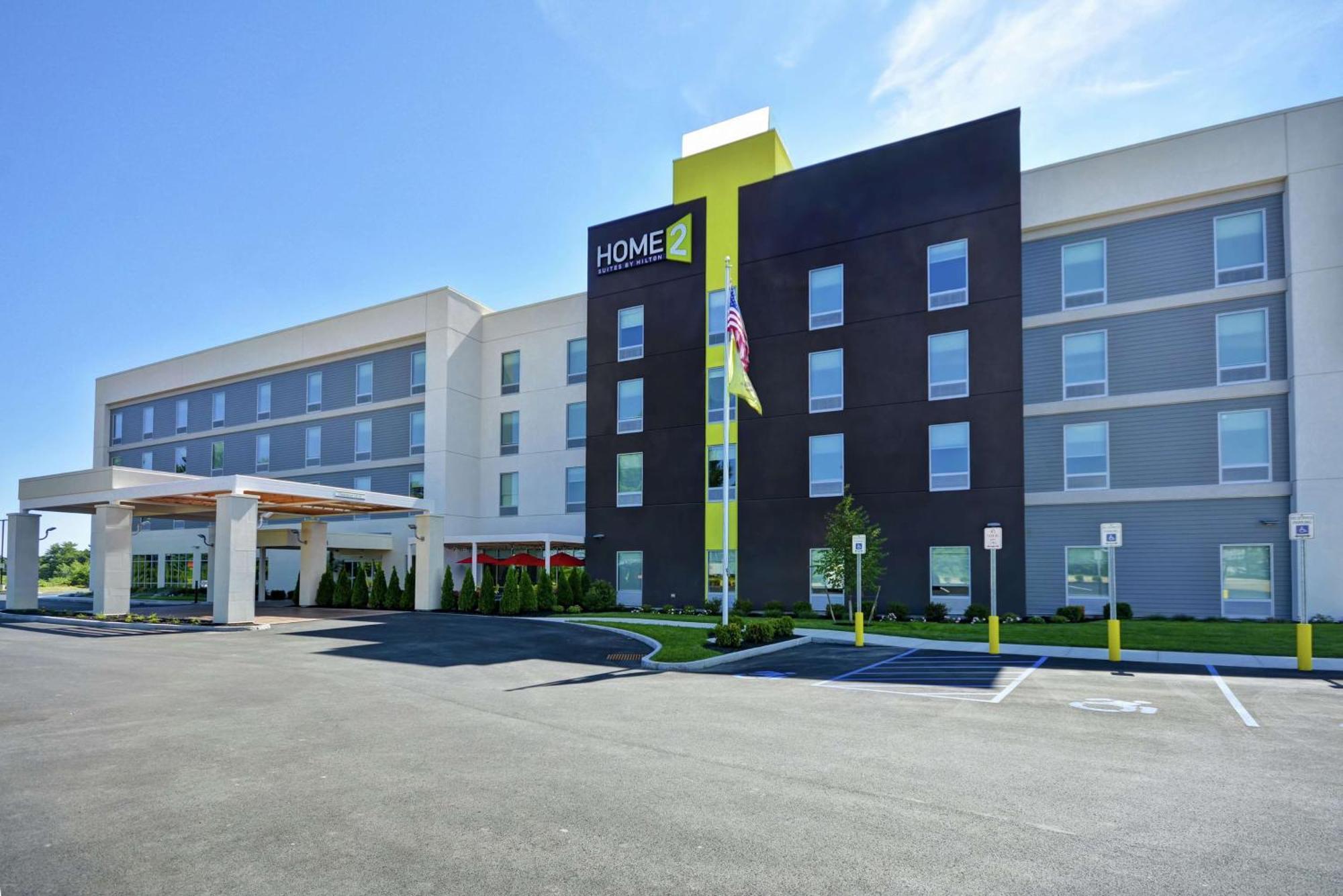 Home2 Suites By Hilton Queensbury Lake George Экстерьер фото